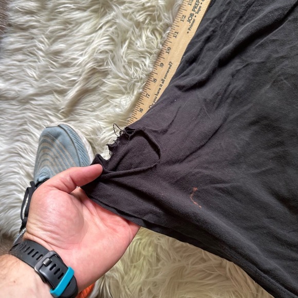 Rascal Flatts 2013 Tour Tshirt L distressed torn holes faded stained - Picture 3 of 5